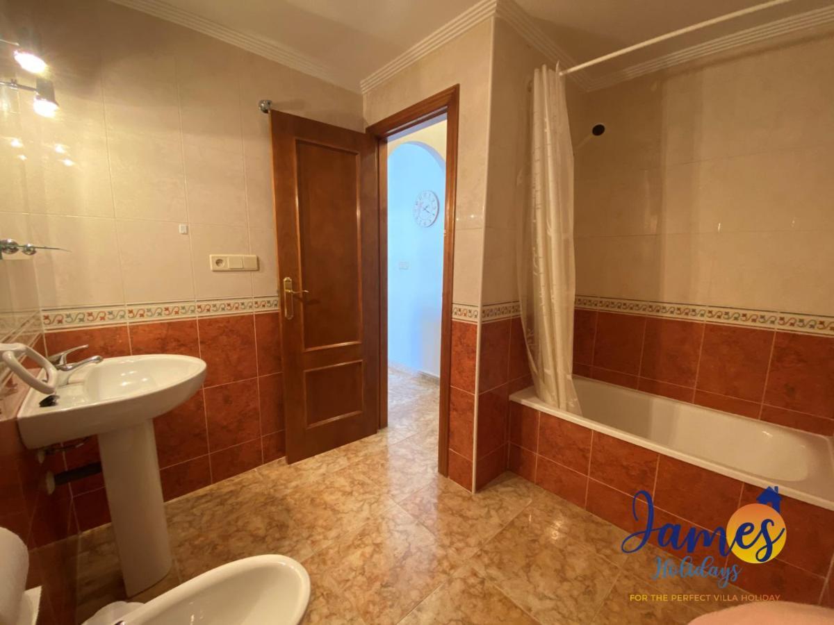 La Cinuelica, R1 1St Floor Apartment Com Pool L180 Torrevieja Bagian luar foto